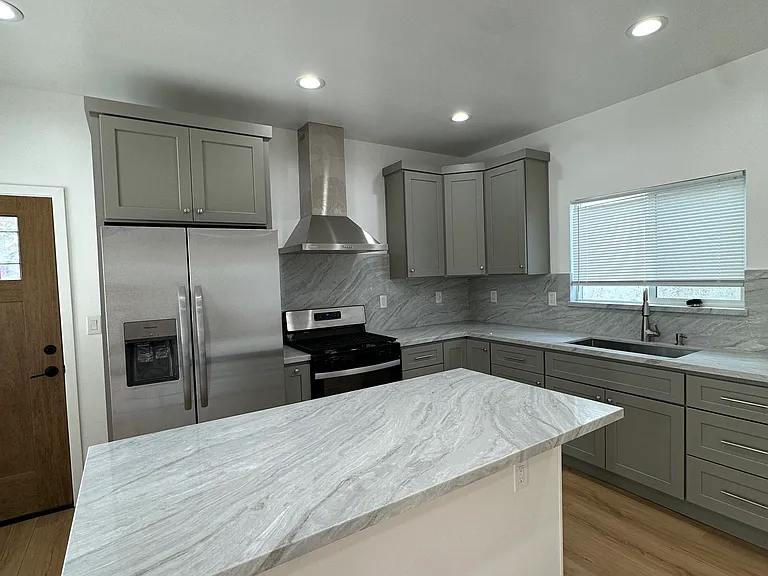 4055 W 141st St #C — Photo 8