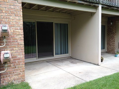 2nd image of 2350 Lancashire Dr APT Tb