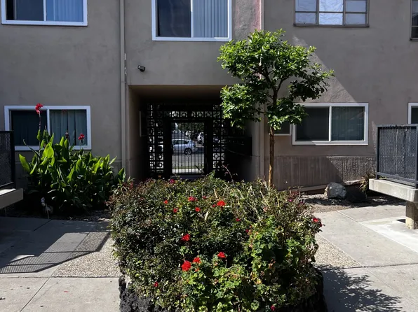 6200 Hazeltine, 6200 Hazeltine Ave APT S, Van Nuys, CA 91401