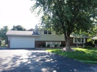 2740 Oak Rail Dr, New Lenox, IL 60451