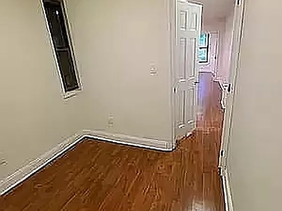 4th image of 347 W 16th St #A11