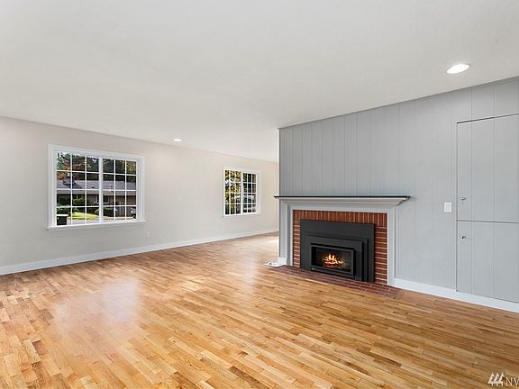 5th image of 3007 Fir St SE