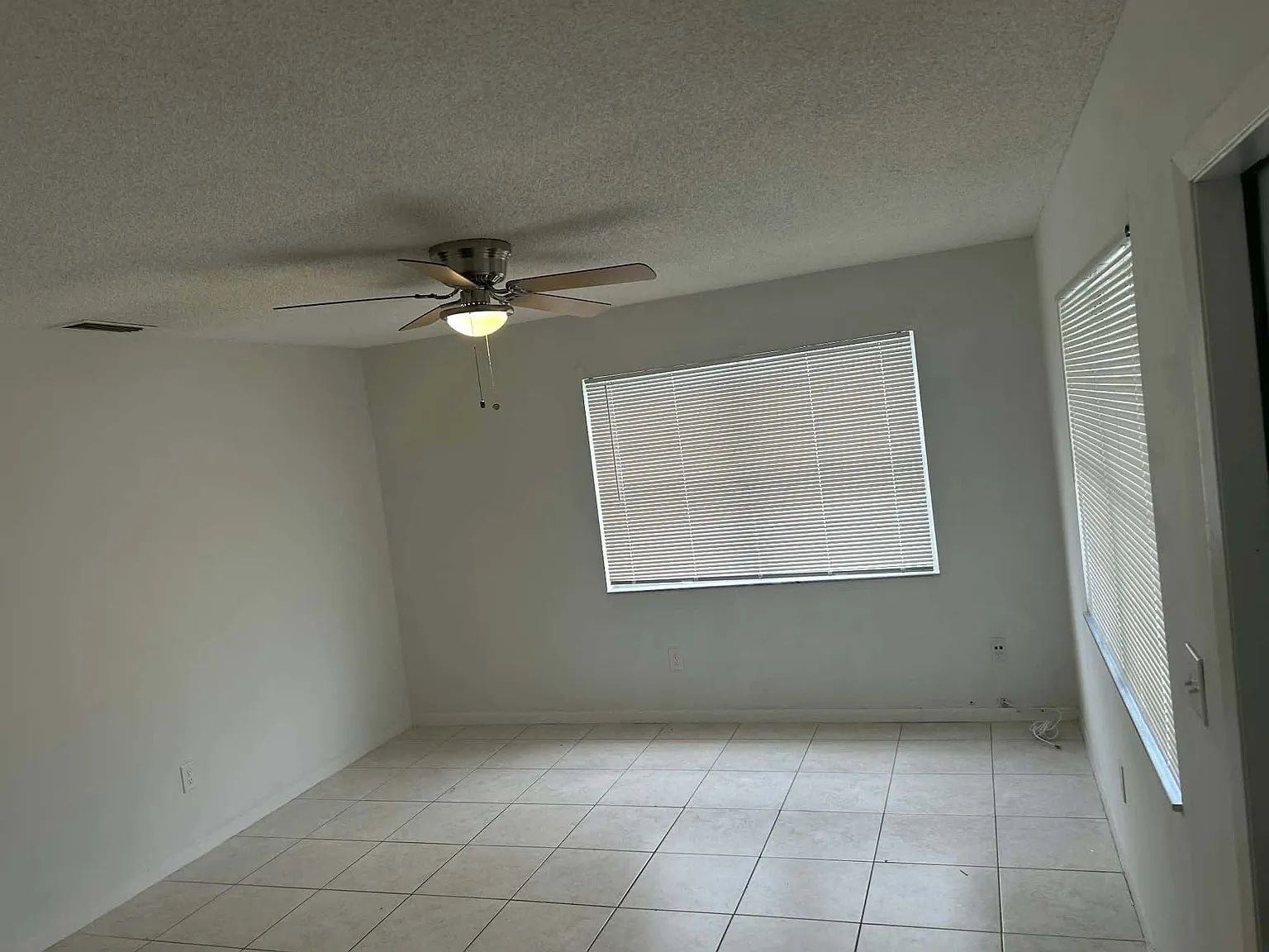 2 bed, 1100 sqft, $1,750 — Photo 1