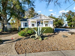 517 N Howe St, Southport, NC 28461