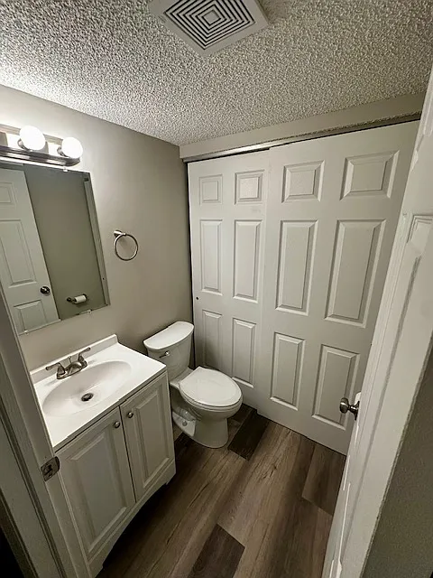 2 bed, 1.5 bath, 1056 sqft, $1,395 — Photo 3