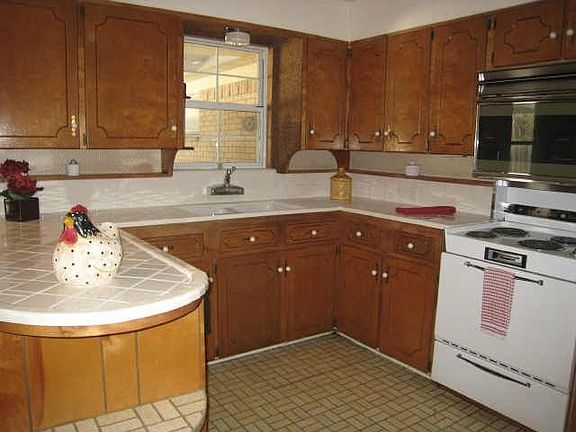 4th image of 3133 Santa Teresa Ave
