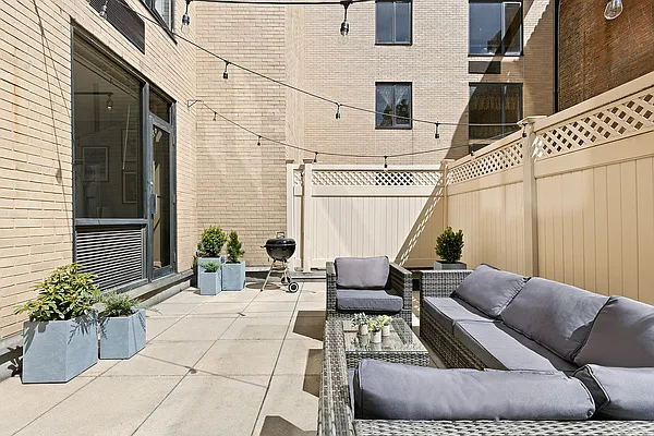Sold by Compass | media 2