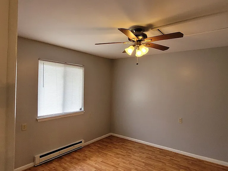 523 Meadowview Dr #D306 — Photo 14