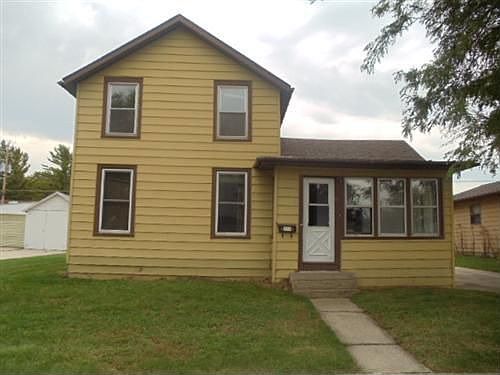 1st image of 215 Forest St