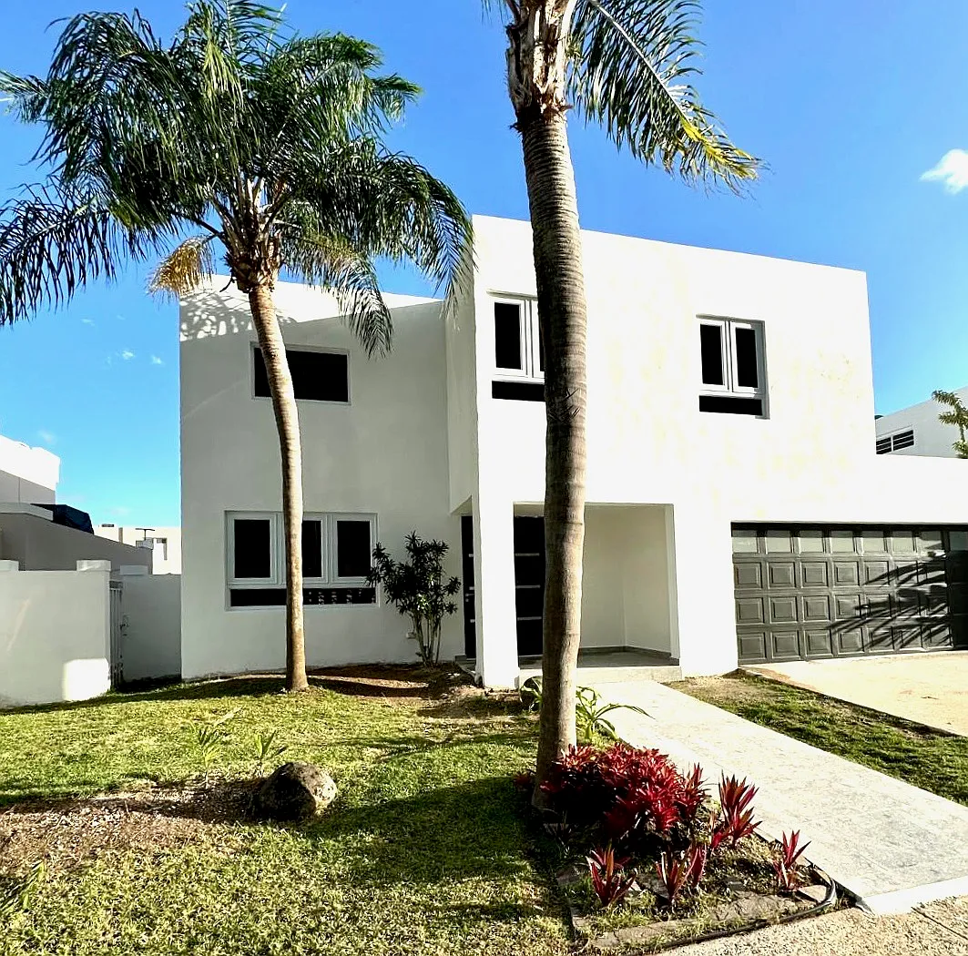 Building Photo - 147 Prancipe Guillermo