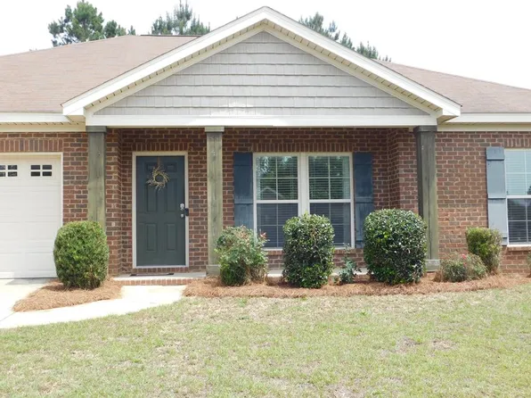 106 Erie Dr, Dothan, AL 36301