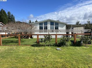 430 Rugh Ln, Lakeside, OR 97449