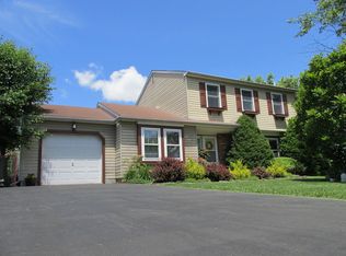 108 Fox Hollow Rd, Dublin, PA 18917
