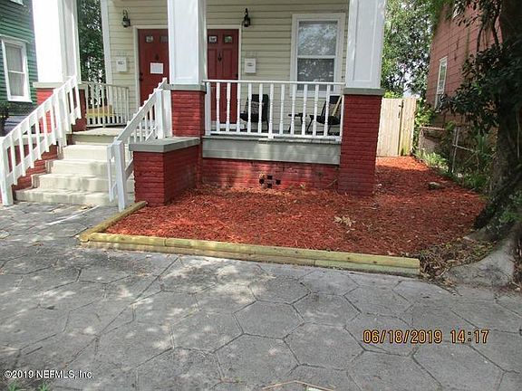 4th image of 1641 Hubbard St
