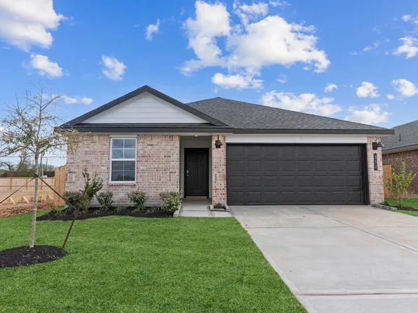 5 Robin Ct, Angleton, TX 77515