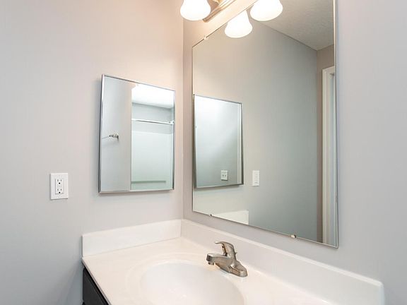 3rd image of 187 Wilson Dr #187E