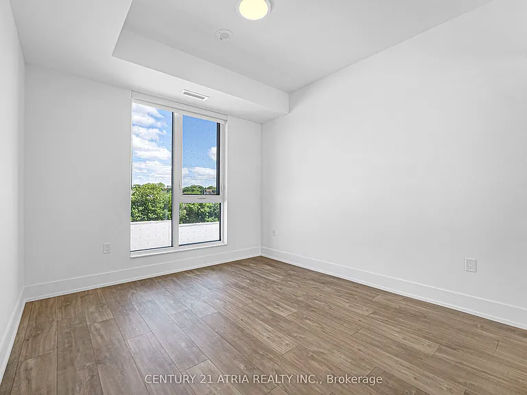 858 Dupont St #306 — Photo 20