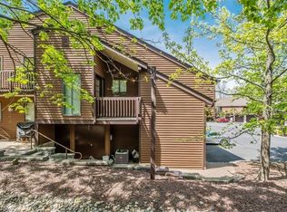 34 Summit Ct, Annandale, NJ