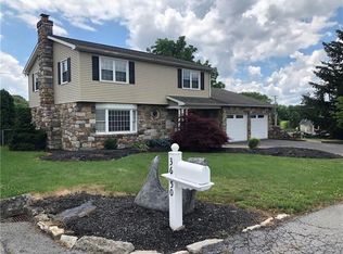3656 Terrace Dr, Whitehall, PA 18052