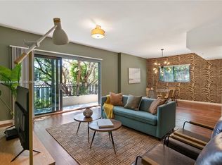 568 NE 66th St APT 202, Miami, FL 33138