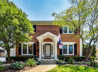 154 E Adams St, Elmhurst, IL 60126