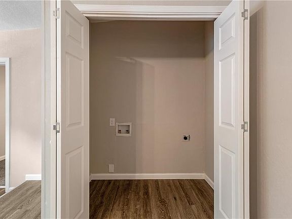 2nd image of 5234 51st St