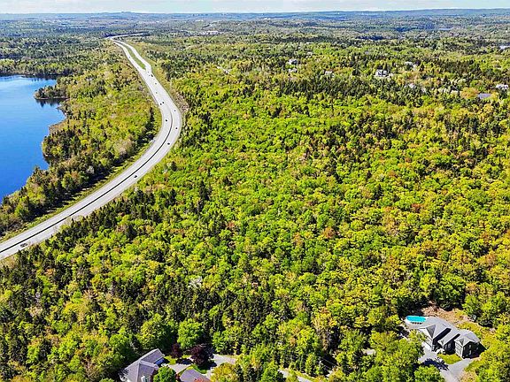 2nd image of Blue Hill Rd