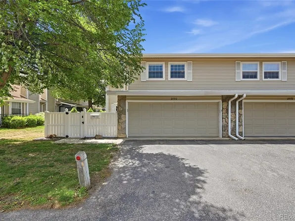 2770 S Heather Gardens Way, Aurora, CO 80014