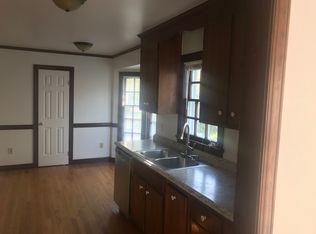 340 James River Dr, Newport News, VA 23601