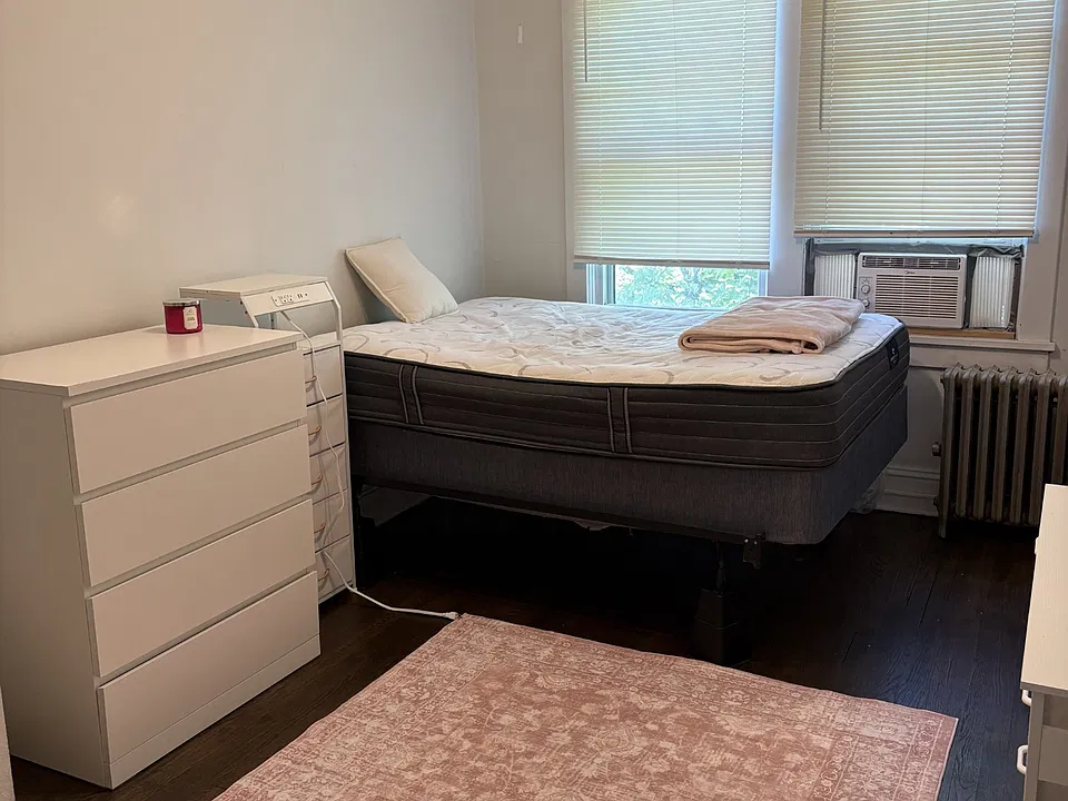 39 Huntington St #39B