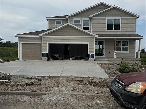 2nd image of 830 Reed Dr