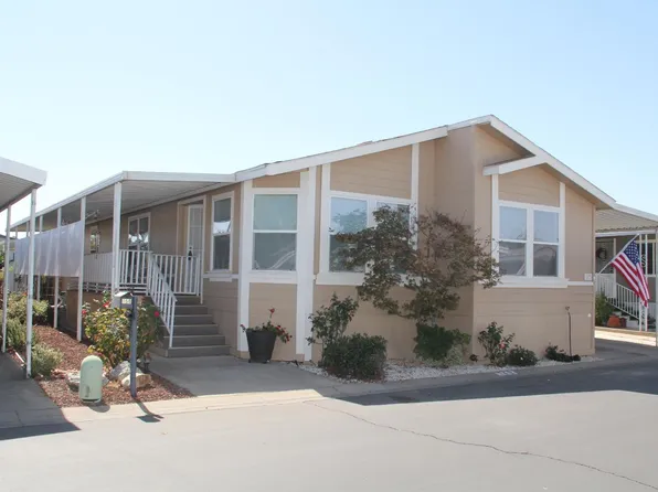 1001 Sylmar Ave Space 149, Clovis, CA 93612