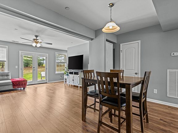 4th image of 7209 Rosemary Ct