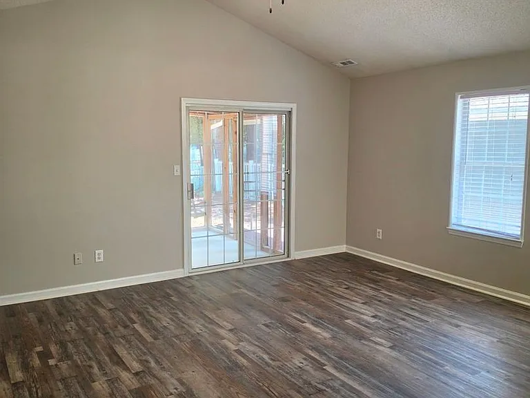 703 S Fairfield Dr — Photo 10