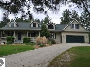 11429 Alfreds Way, Riverdale, MI 48877