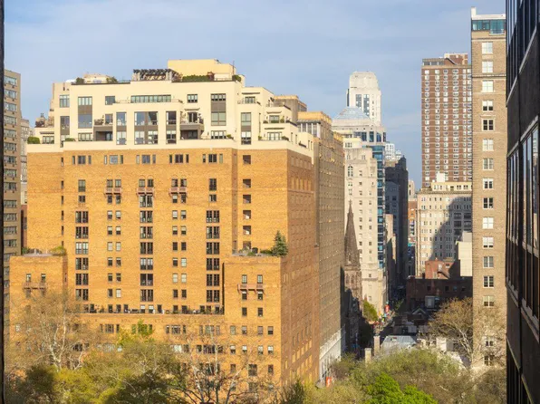 224 W Rittenhouse Sq #1704, Philadelphia, PA 19103