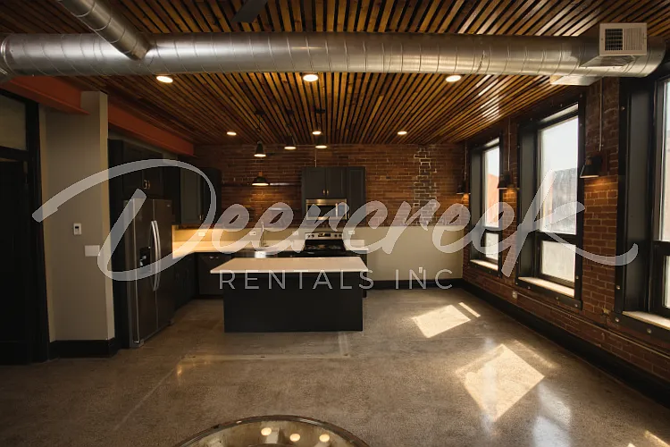 2 bed, 700 sqft, $1,650 — Photo 4