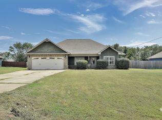 5 Greyhawk Ct, Fort Mitchell, AL 36856