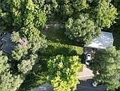 3rd image of 1016 Suntree Pl