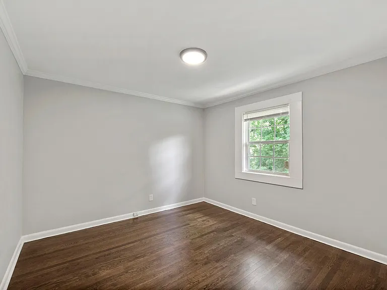1584 Line St — Photo 21