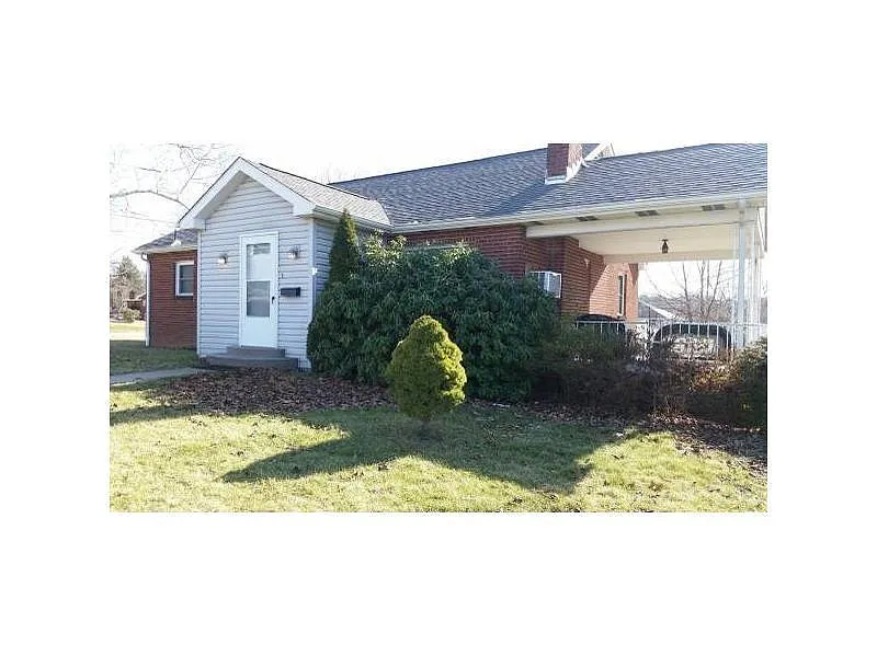 1320 Bickerton Dr photo 1