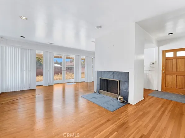 6812 E La Marimba St, Long Beach, CA 90815