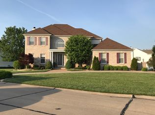 5596 Hennsley Cir, Weldon Spring, MO 63304