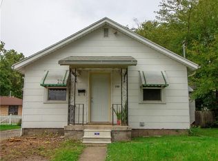 2708 Maple St, Des Moines, IA 50317
