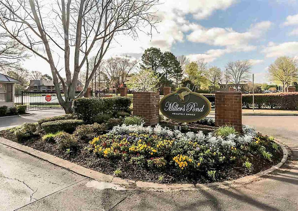 1st image of 6678 Millers Pond Cir