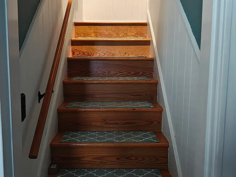 29 Roslyn Ave — Photo 66