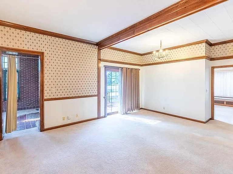 301 Spruce St #1 — Photo 3