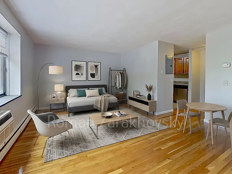 236 Babcock St #3 — Photo 1