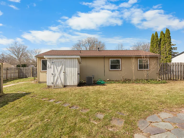 2 Faust Ct — Photo 36