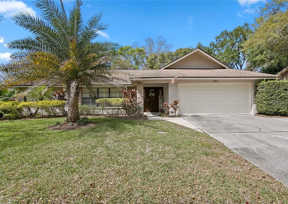 1st image of 523 Winding Willow Dr